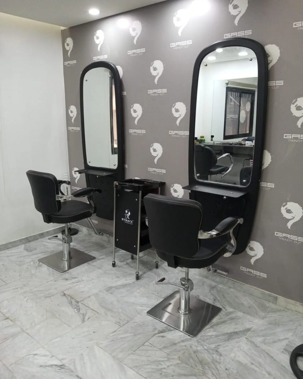Gass Trendy Cut, Barbershop